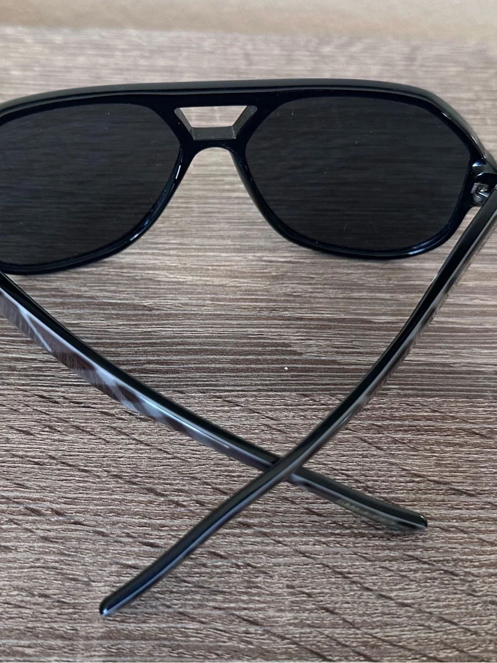 NWT Burberry B 4091 3001/87 Authentic Black Sunglasses with Plaid Case & Papers